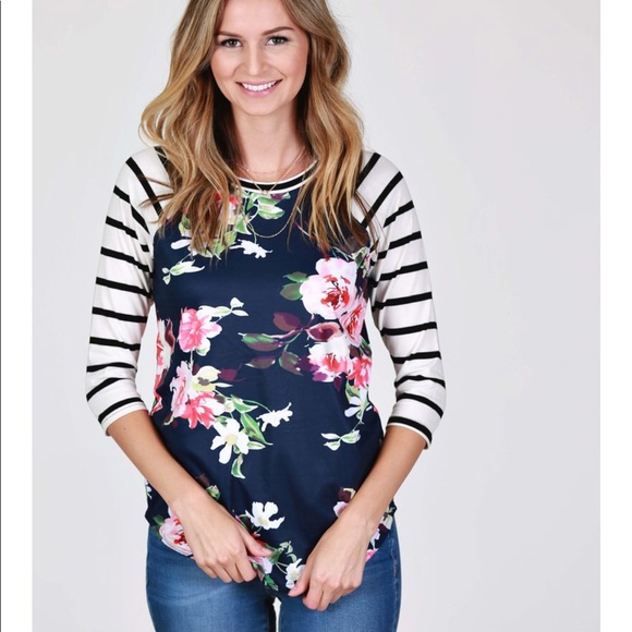 🆕 Floral & Stripes 3/4 Sleeve Tee - Picture 6 of 6